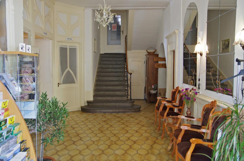 Maison d'hôtes Hôtel de la Gare Montbovon Exterior foto
